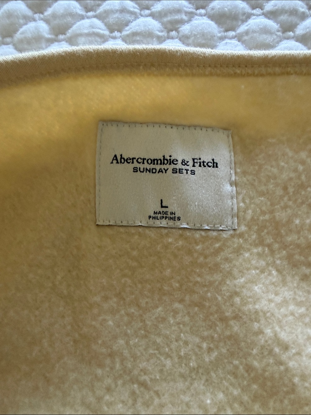 NWT Abercrombie & Fitch Sunday Sets Butter Yellow Drawstring Sweatsuit - Picture 4 of 7